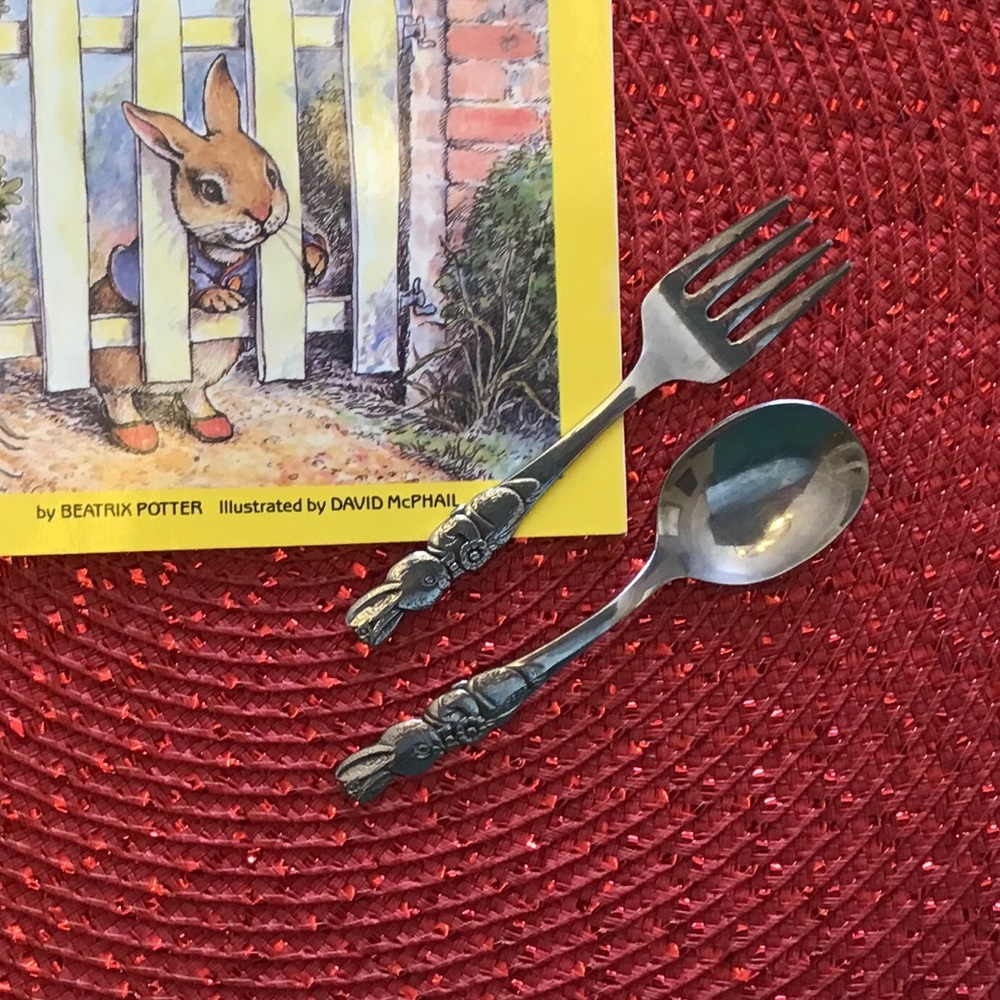 Oneida Peter Rabbit baby flatware set. Vintage